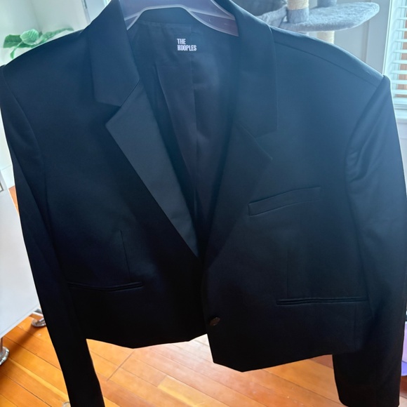 Blazer - Picture 5 of 5